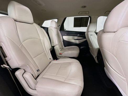 Used 2023 Buick Enclave Essence w/ Sport Touring Edition image 31