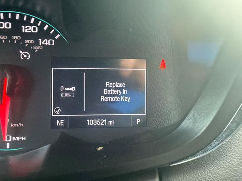 Used 2019 Chevrolet Trax LT w/ LT Convenience Package AWD/4WD image 9