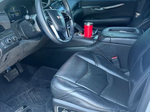 Used 2018 Cadillac Escalade Platinum AWD/4WD image 10
