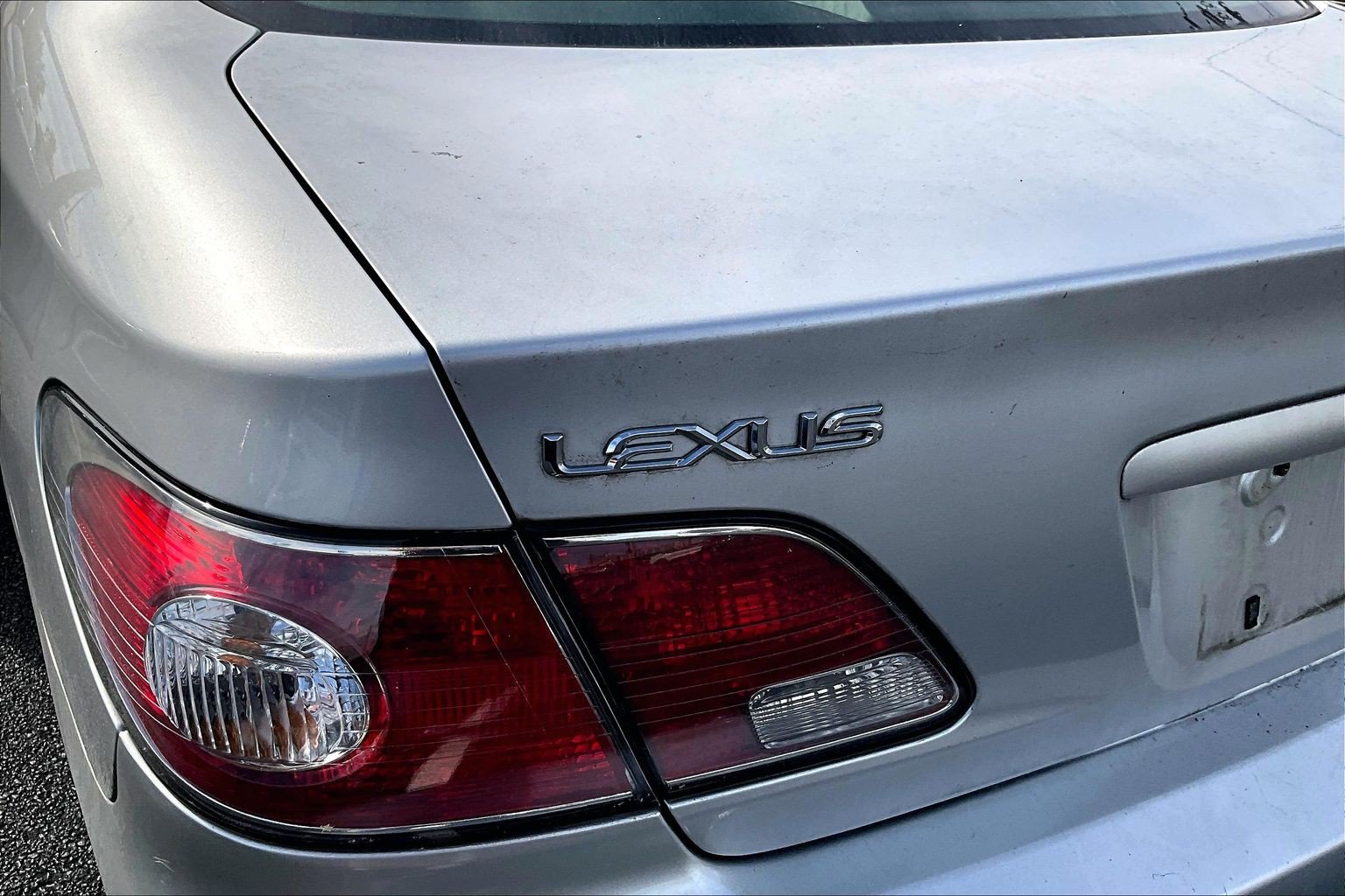 Used 2002 Lexus ES 330 FWD image 7