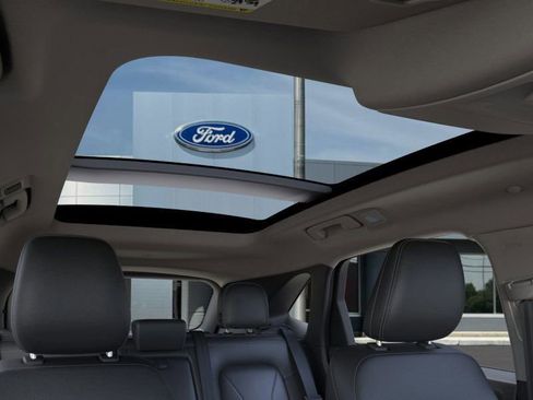 New 2026 Ford Escape Base w/ PHEV Premium Package image 22