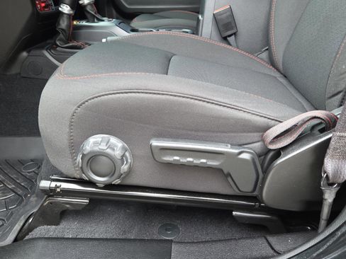 Used 2023 Jeep Wrangler Unlimited Rubicon w/ Cold Weather Group image 24