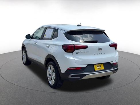 Used 2025 Buick Encore GX Preferred AWD/4WD image 9