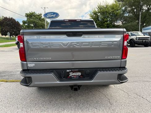 Used 2020 Chevrolet Silverado 1500 Custom w/ Custom Value Package AWD/4WD image 6