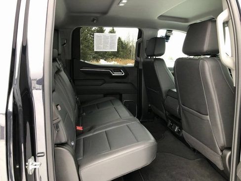Used 2025 GMC Sierra 1500 SLT AWD/4WD image 21