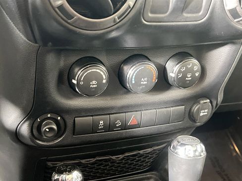 Used 2015 Jeep Wrangler Sport w/ Quick Order Package 24S image 13