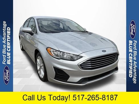 Certified 2019 Ford Fusion SE FWD image 1