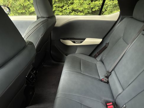 Used 2023 Lexus RZ 450e Premium w/ Accessory Package (Z1) AWD/4WD image 8