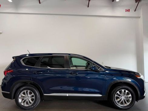 Used 2019 Hyundai Santa Fe SE FWD image 2
