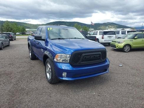 Used 2017 RAM 1500 Express AWD/4WD image 4