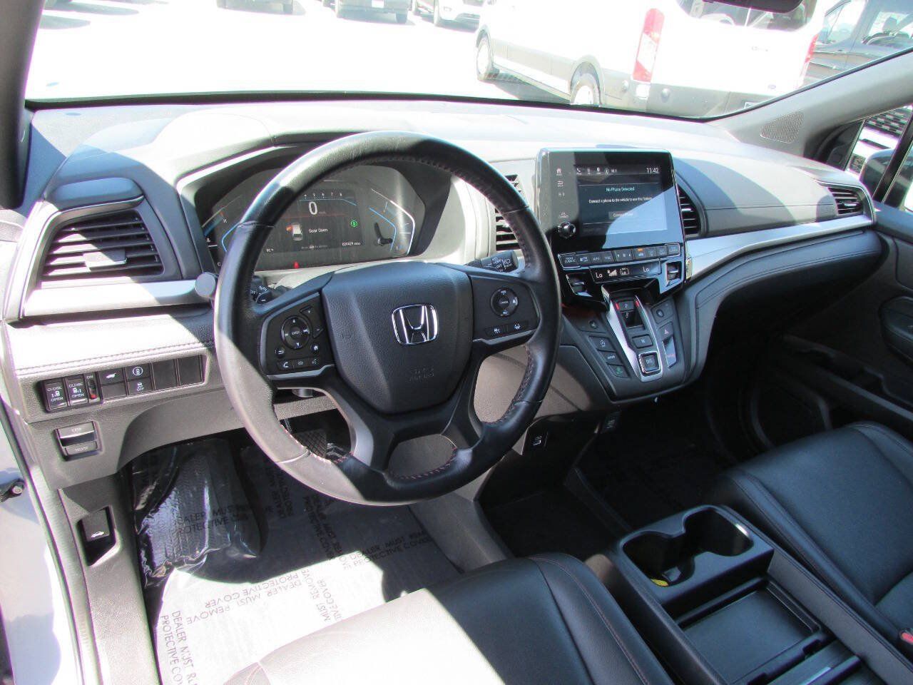 Used 2024 Honda Odyssey Sport image 12