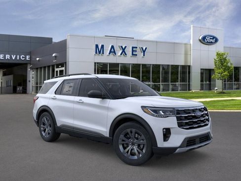 New 2026 Ford Explorer Active image 7