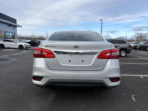 Used 2019 Nissan Sentra S image 7