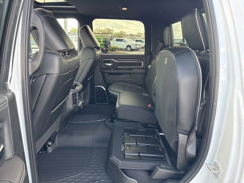 New 2025 RAM 2500 Laramie w/ Night Edition AWD/4WD image 23