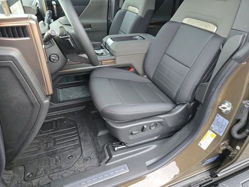New 2024 GMC Hummer EV 2X w/ Extreme Off-Road Package image 12