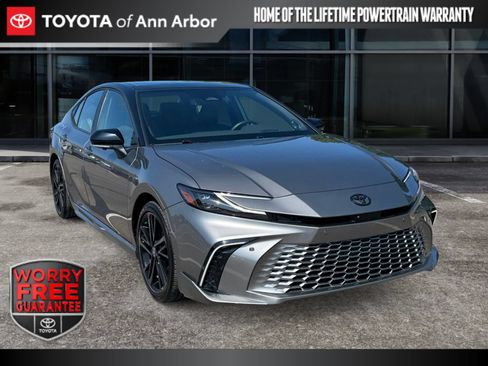 Used 2025 Toyota Camry XSE w/ Premium Plus Package AWD/4WD image 1