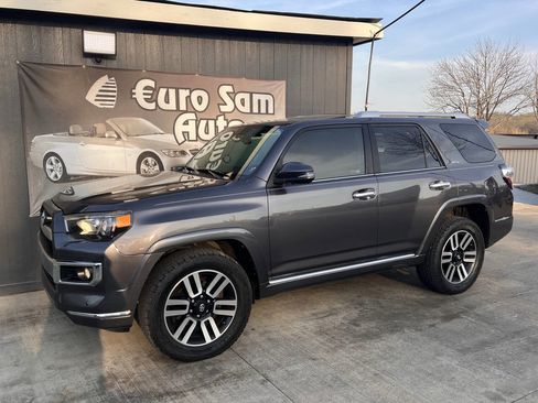 Used 2014 Toyota 4Runner Limited image 4