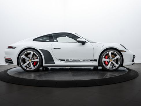 Certified 2022 Porsche 911 Carrera S image 8