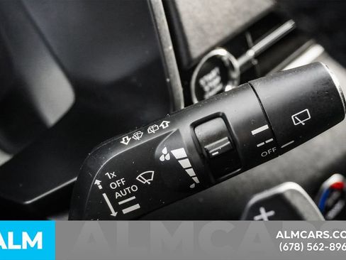 Used 2024 Mitsubishi Outlander SE image 29