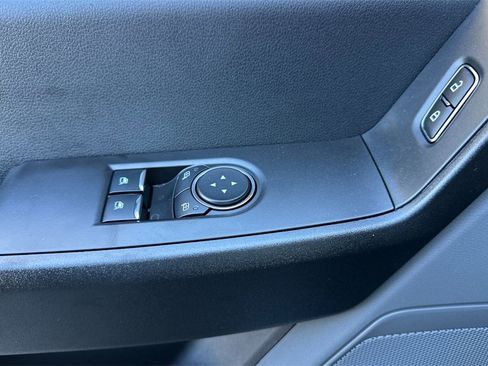 New 2025 Ford F250 XL w/ XL Chrome Package image 9