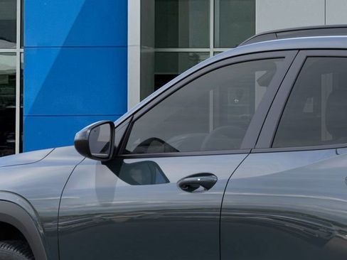 New 2026 Chevrolet Trax LT w/ Sunroof Package image 12