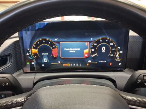 Used 2024 Ford Mustang Convertible RWD image 14