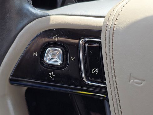 Used 2020 Lincoln Aviator Reserve RWD image 15