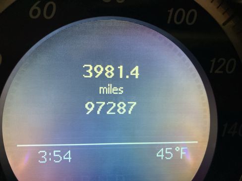 Used 2008 Mercedes-Benz C 300 Sedan image 31