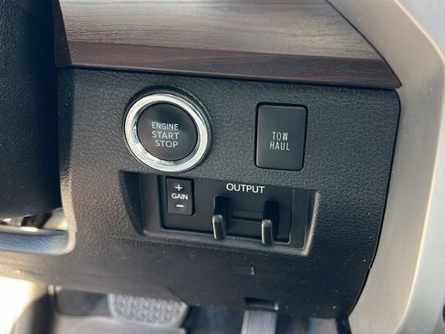 Used 2020 Toyota Tundra Limited image 15