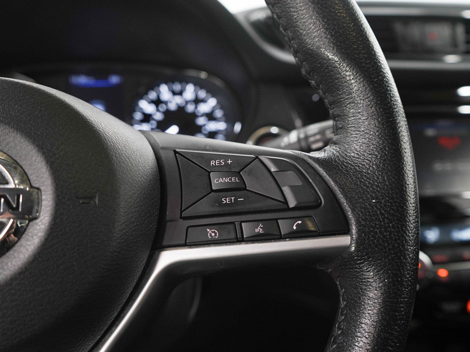 Used 2019 Nissan Rogue SV AWD/4WD image 27