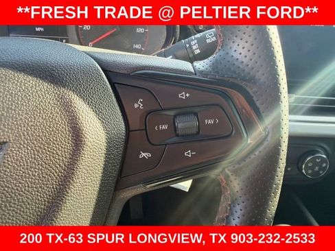 Used 2024 Chevrolet Trax RS FWD image 17