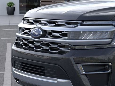 New 2024 Ford Expedition Platinum image 17