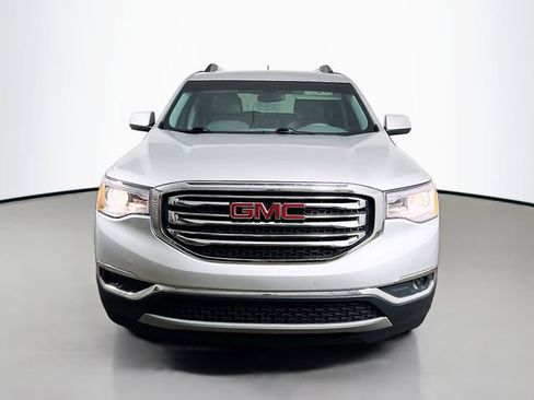 Used 2018 GMC Acadia SLE w/ Driver Alert Package I FWD image 2