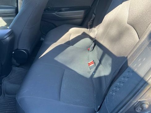 Used 2018 Toyota C-HR XLE FWD image 24