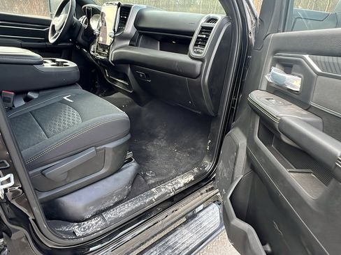 Used 2025 RAM 2500 Big Horn image 19