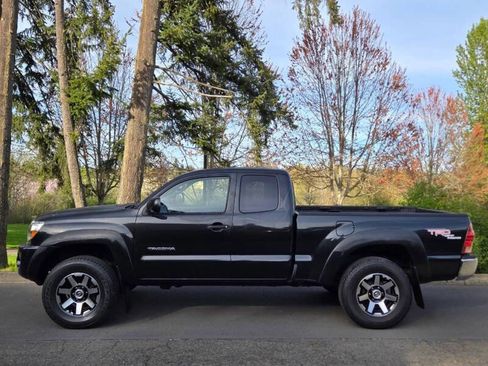 Used 2006 Toyota Tacoma 4x4 Access Cab V6 image 9