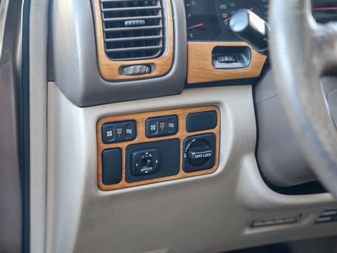 Used 1998 Toyota Land Cruiser image 31