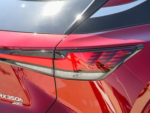 Used 2023 Lexus RX 350h 350h Premium w/ Cold Area Package image 9