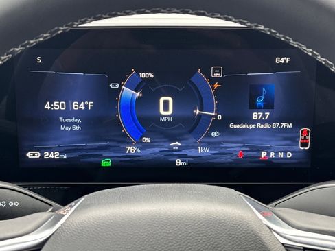 New 2025 Chevrolet Blazer EV LT image 24