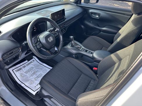 Used 2024 Honda HR-V Sport image 4