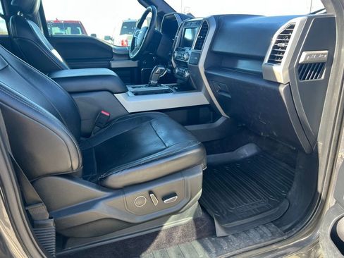 Used 2017 Ford F150 Lariat w/ Equipment Group 502A Luxury AWD/4WD image 15