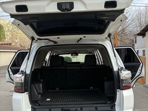 Used 2019 Toyota 4Runner TRD Off-Road Premium image 6