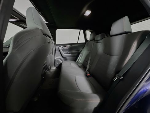 Certified 2022 Toyota RAV4 SE w/ Weather & Moonroof Package AWD/4WD image 21