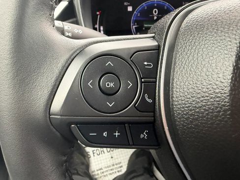 Used 2025 Toyota Corolla XSE FWD image 13