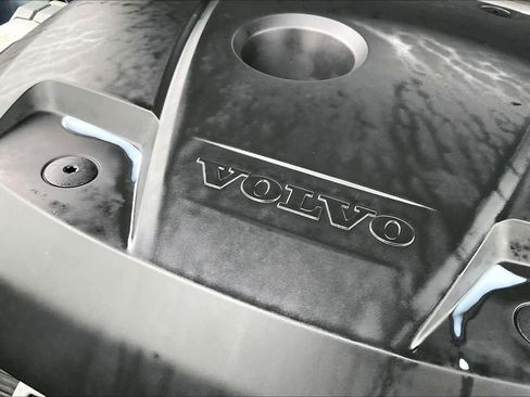 Used 2018 Volvo XC60 T6 Inscription w/ Convenience Package image 35