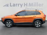 Used 2016 Jeep Cherokee Trailhawk w/ Leather Interior Group image 2