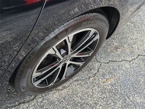 Used 2023 Volkswagen Jetta Sport image 8