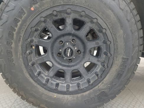 Used 2018 Jeep Wrangler Unlimited Sport S AWD/4WD image 31