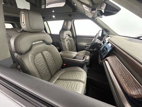 Used 2023 Rivian R1S Adventure image 44