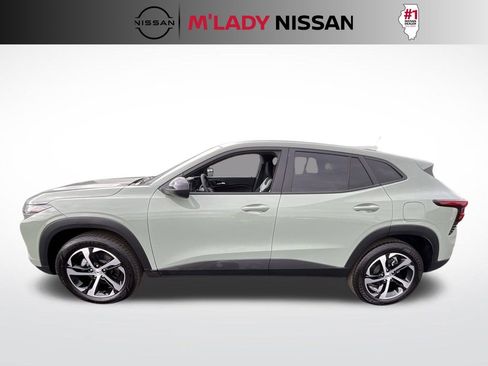 Used 2024 Chevrolet Trax RS w/ Driver Confidence Package image 4